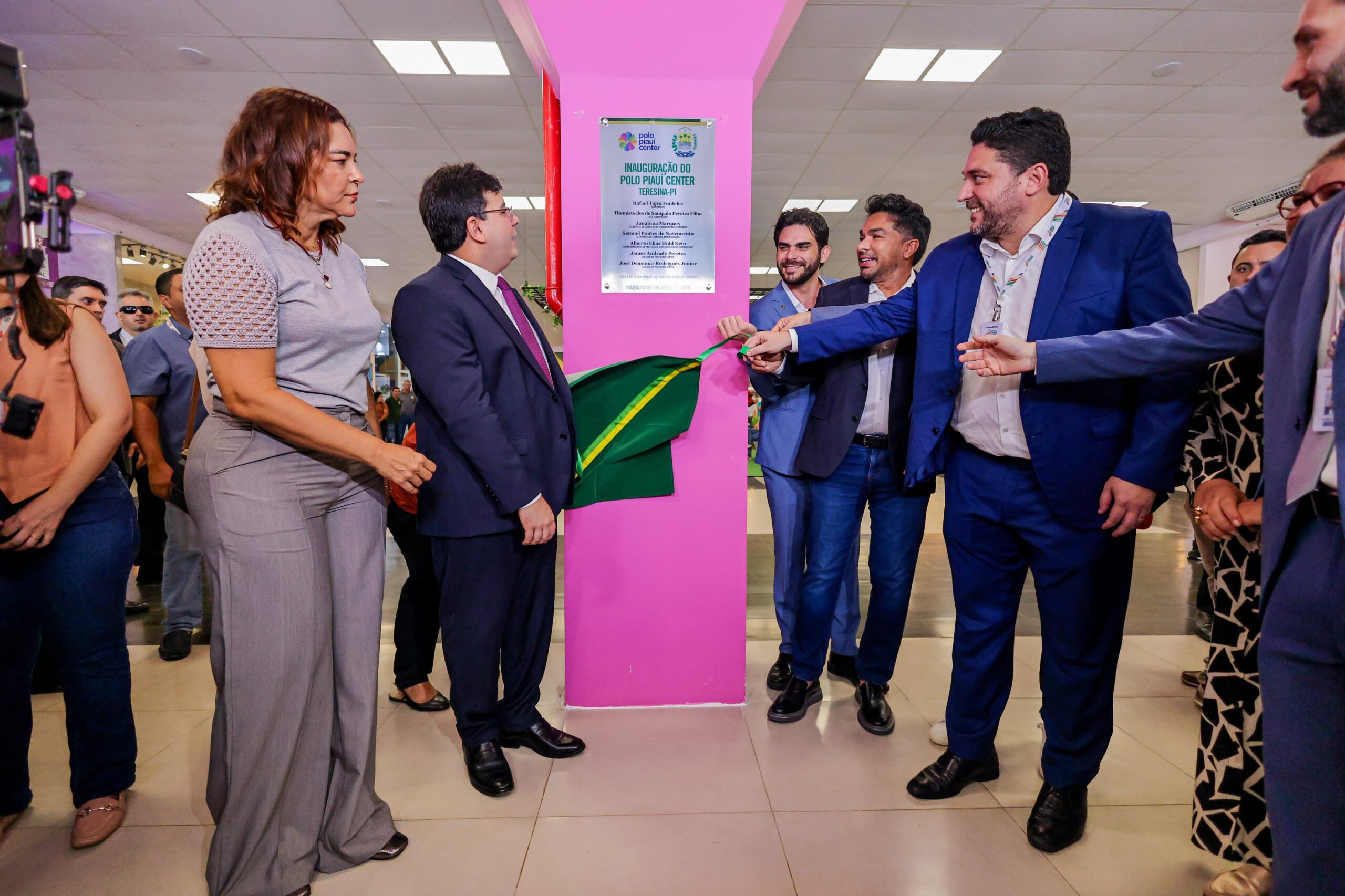 Governo do Estado inaugura reforma do Polo Piauí Center e nova unidade do Espaço da Cidadania