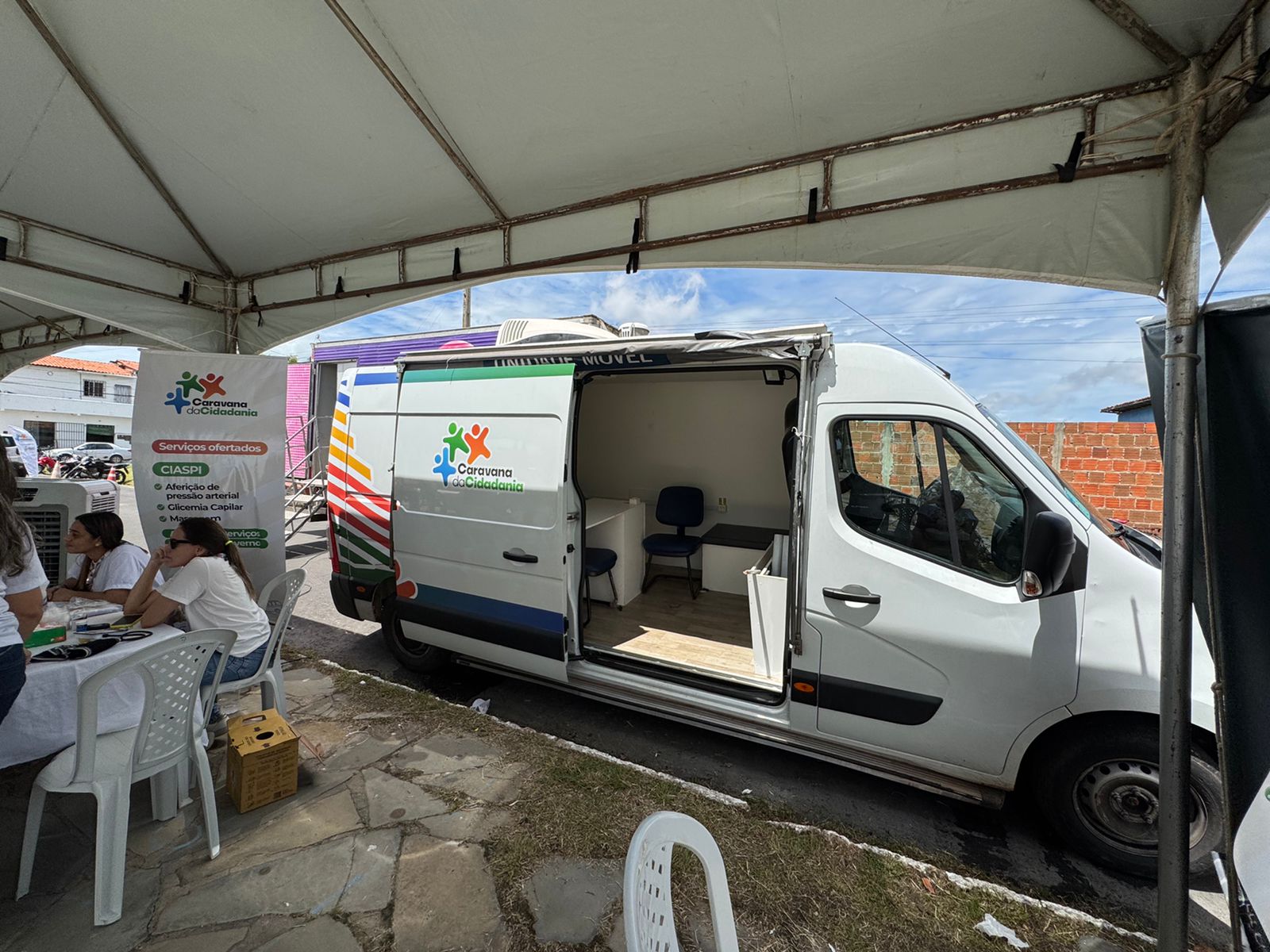 Caravana da Cidadania leva serviços essenciais para moradores de Luís Correia