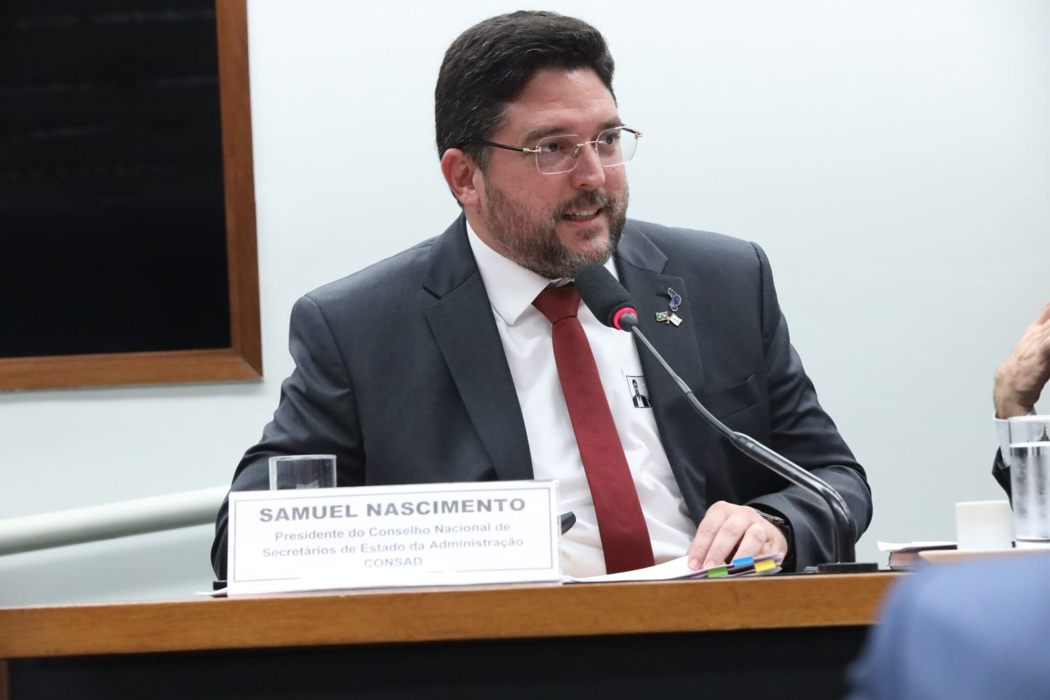 Em Brasília, secretário Samuel Nascimento defende reforma administrativa com foco em avaliação e inovação