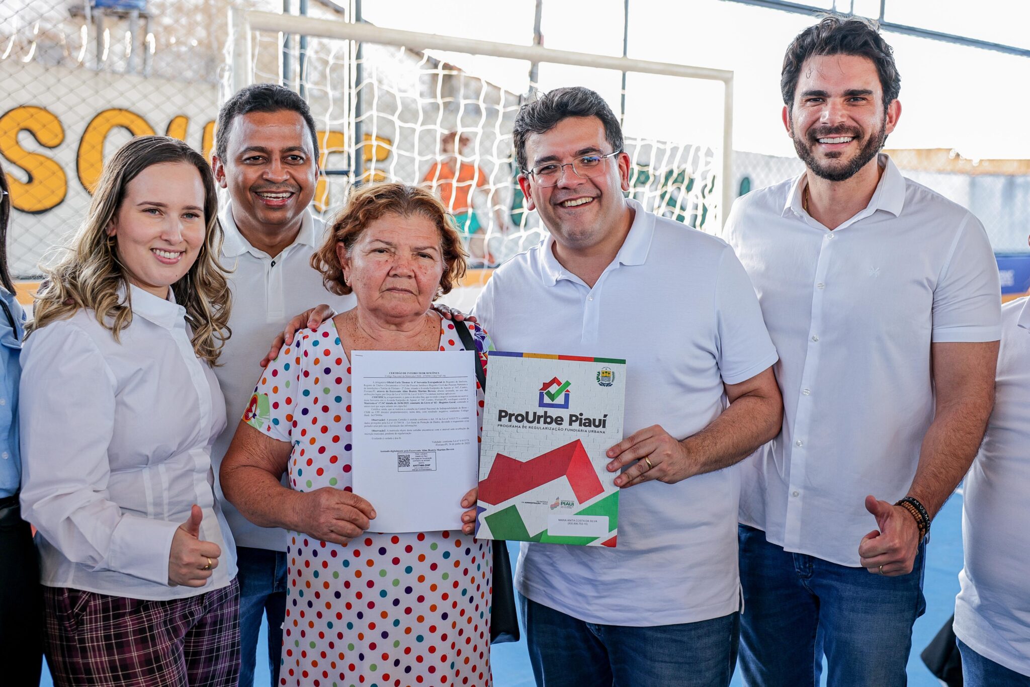 Sead realiza primeira etapa de entregas de registros de imóveis em Floriano-PI