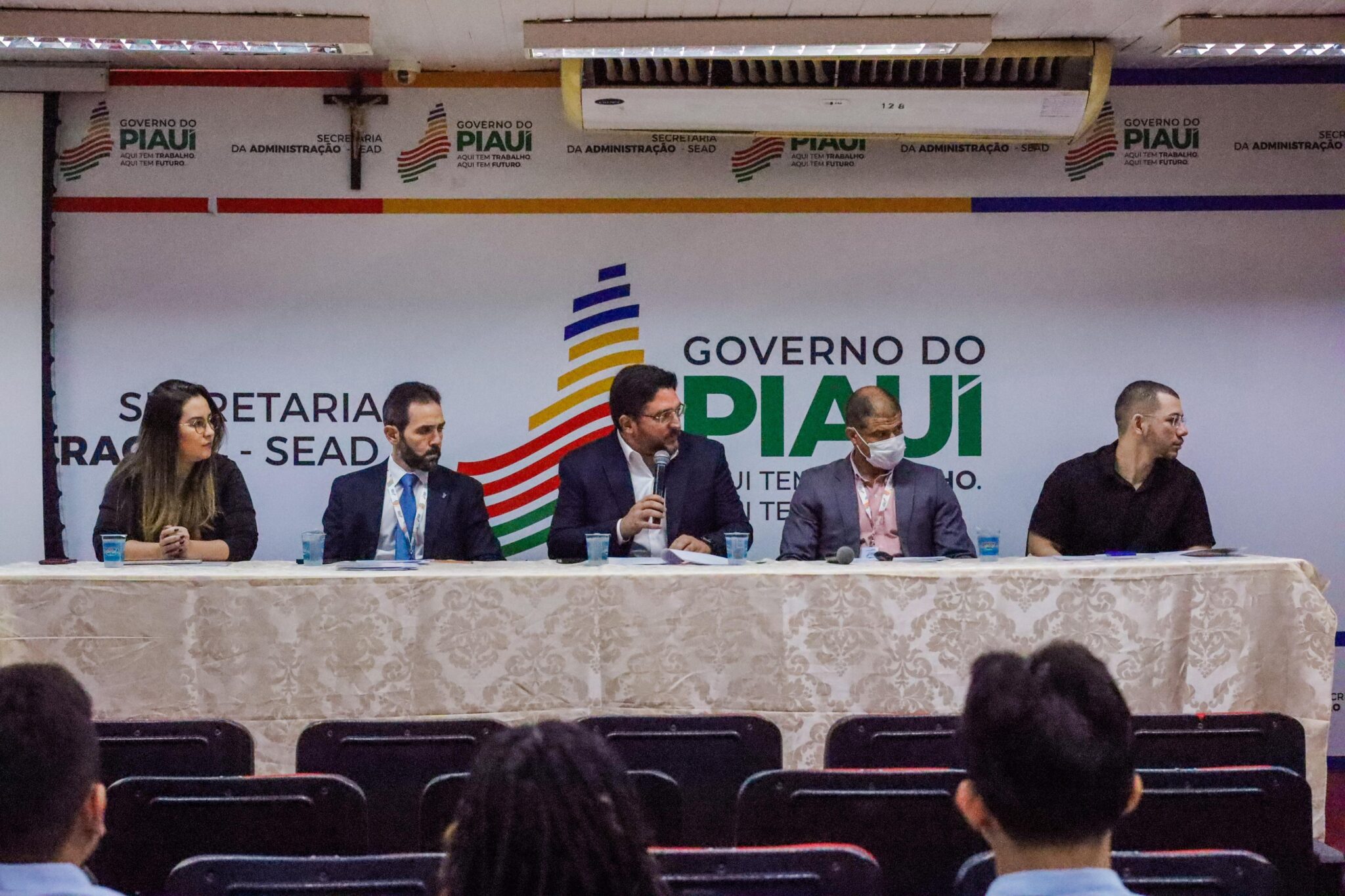 Audiência pública debate concessão do Hotel Pedro II e reúne representantes da comunidade local