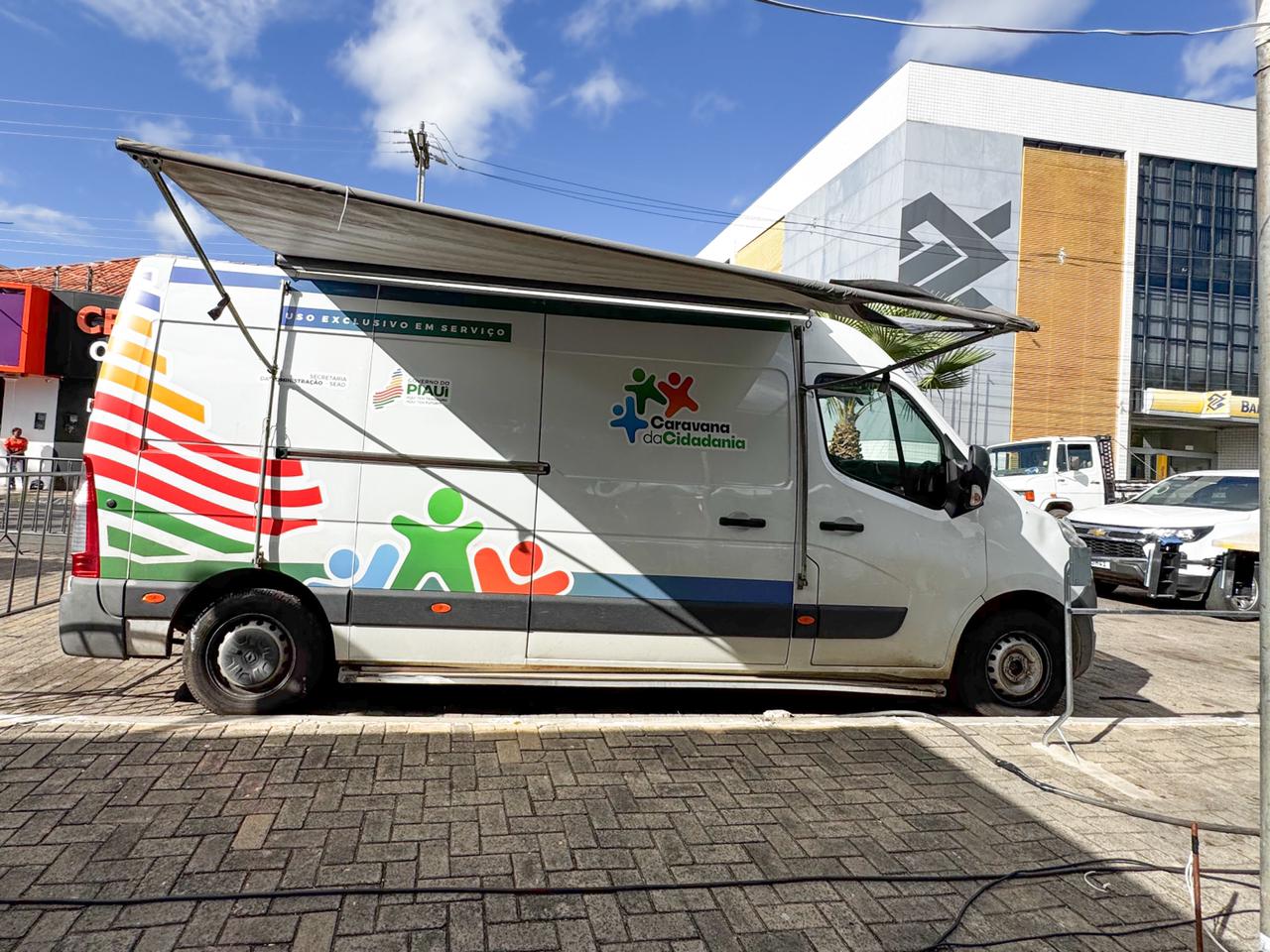 Caravana da Cidadania leva serviços gratuitos à população do Jacinta Andrade neste sábado (13)