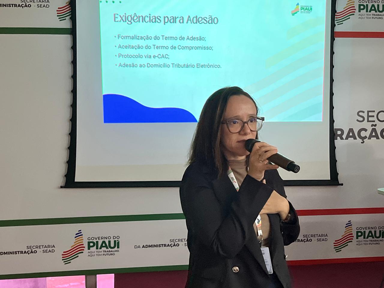 Governo do Estado reúne secretarias para orientar sobre mudanças no eSocial