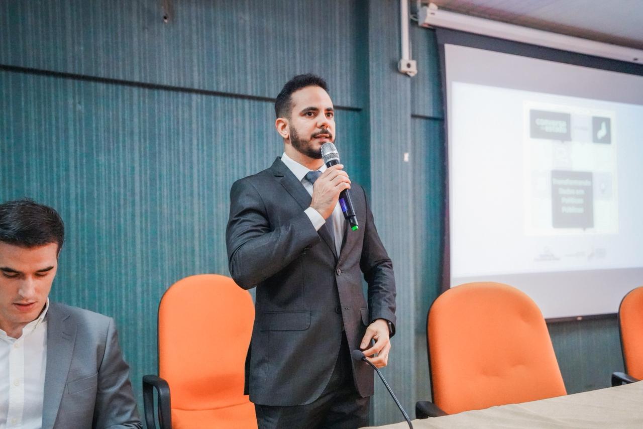 Escola de Governo realiza a 10ª edição do Conversa de Estado e debate uso de dados na formulação de políticas públicas no Piauí