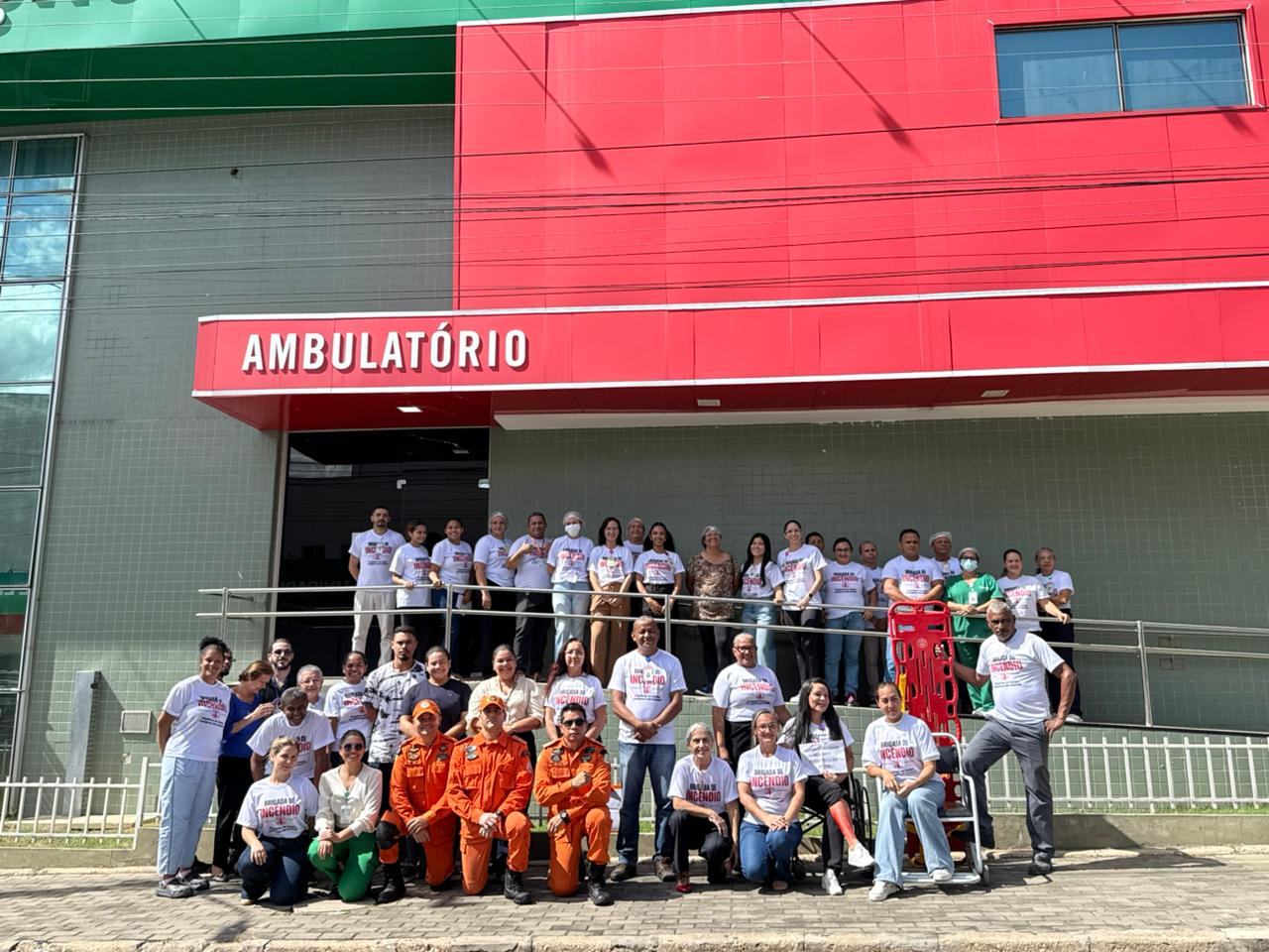 Instituto Natan Portella realiza simulação realística de incêndio para capacitação de brigadistas